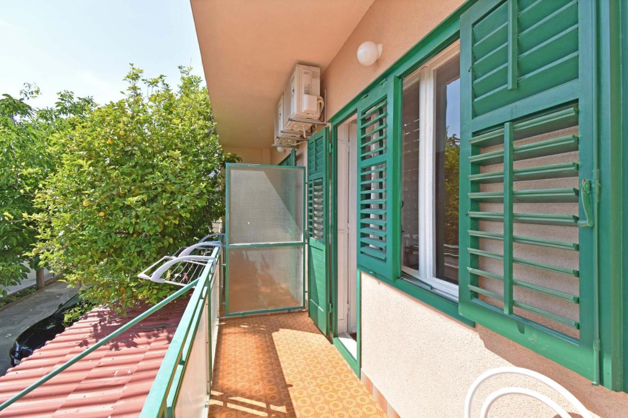 Rooms Borka Tučepi Exterior foto
